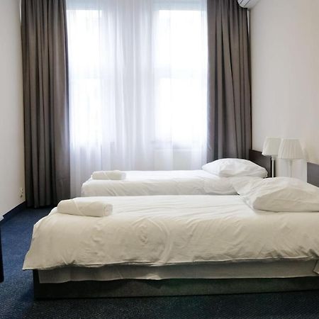 Baza Hotelowa Bobrowiecka 9 바르샤바 외부 사진