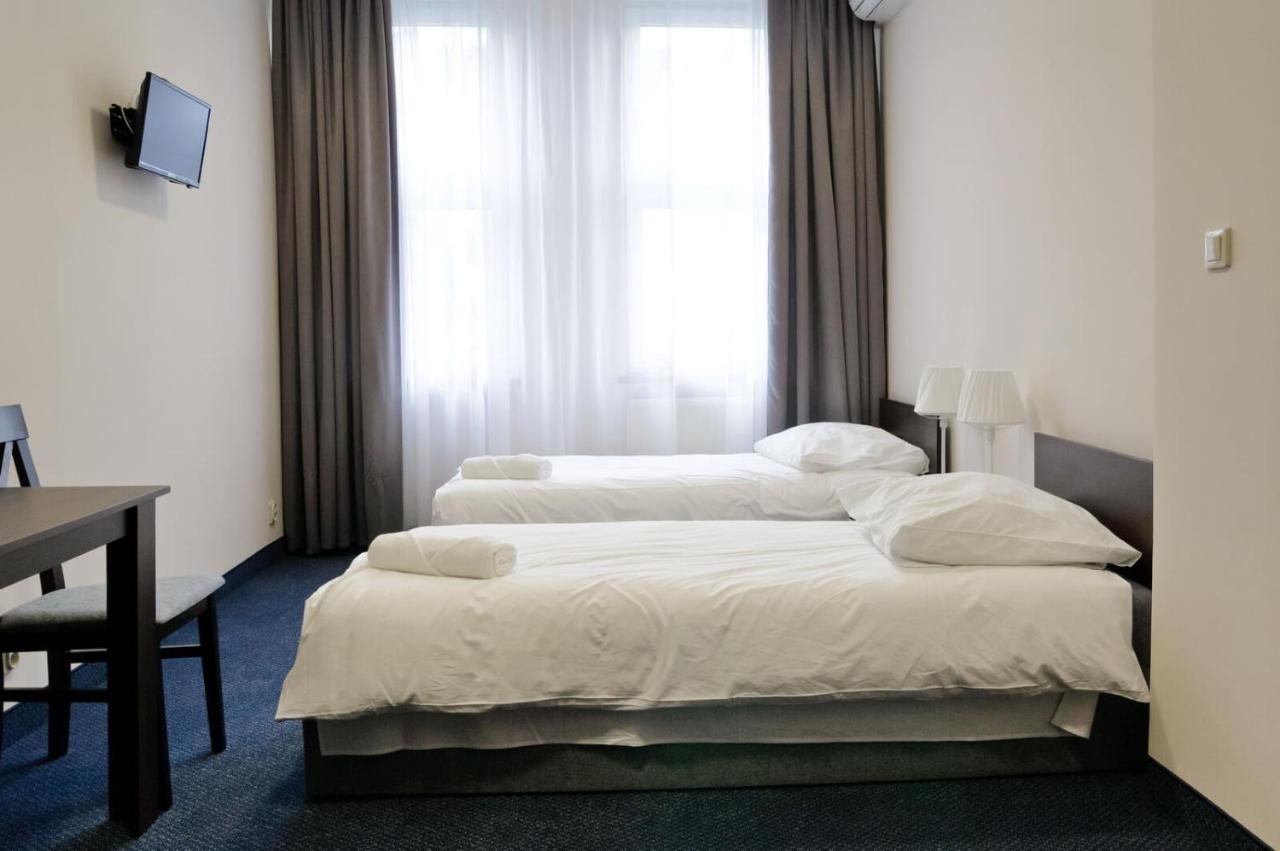 Baza Hotelowa Bobrowiecka 9 바르샤바 외부 사진