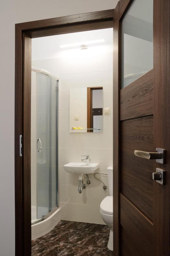 Baza Hotelowa Bobrowiecka 9 바르샤바 외부 사진