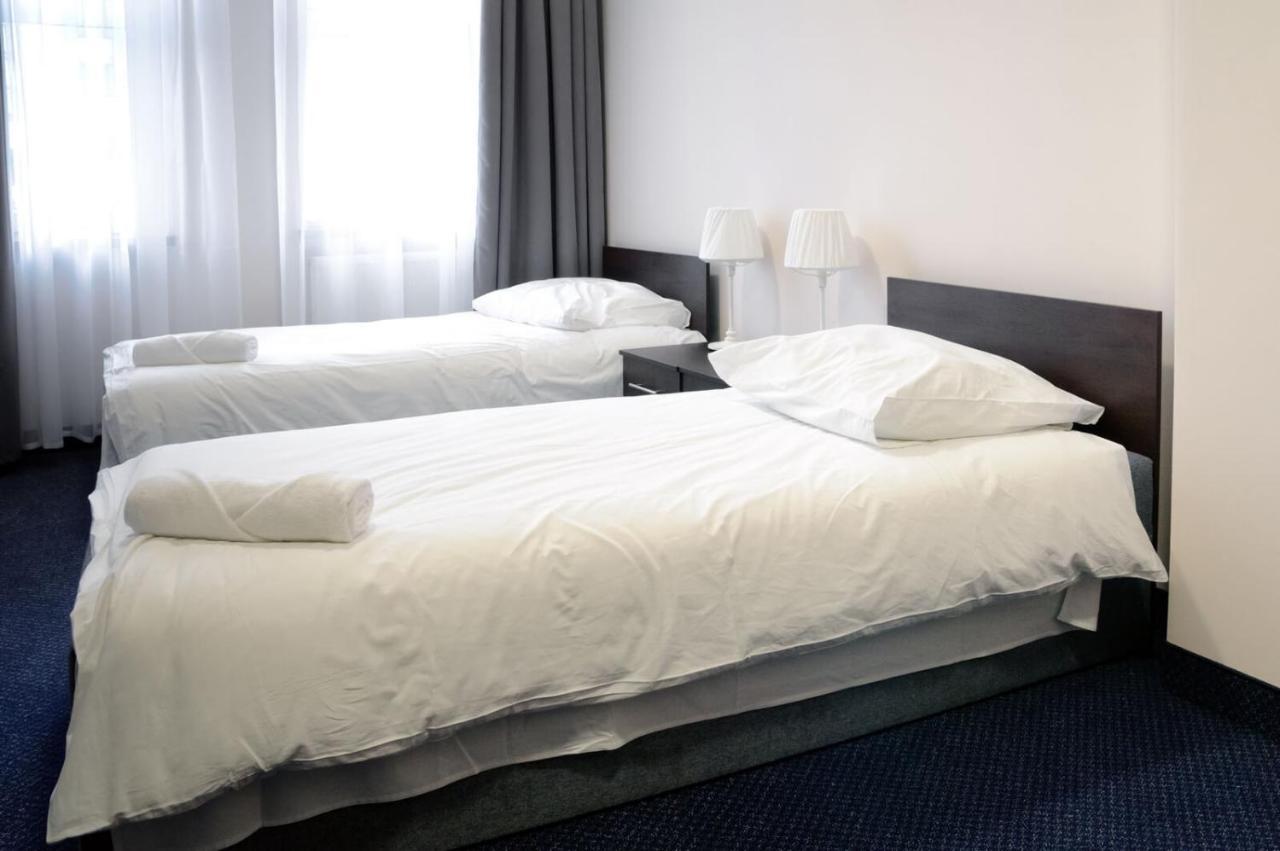 Baza Hotelowa Bobrowiecka 9 바르샤바 외부 사진